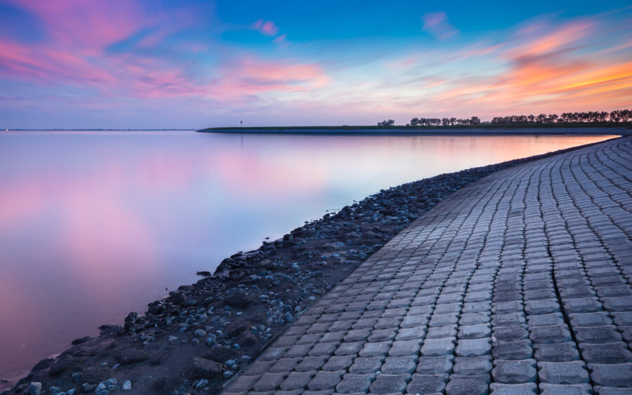Strijenham Zeeland, Nederlands